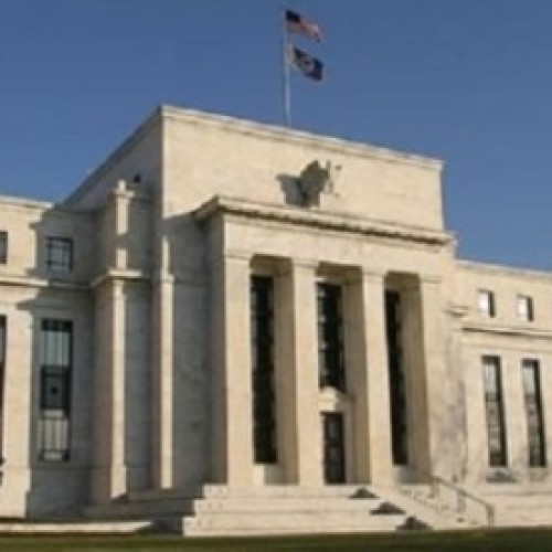 Poranny komentarz walutowy – napięcie w Fed rośnie