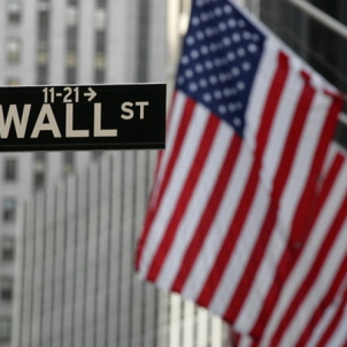 Niepewny początek tygodnia na Wall Street